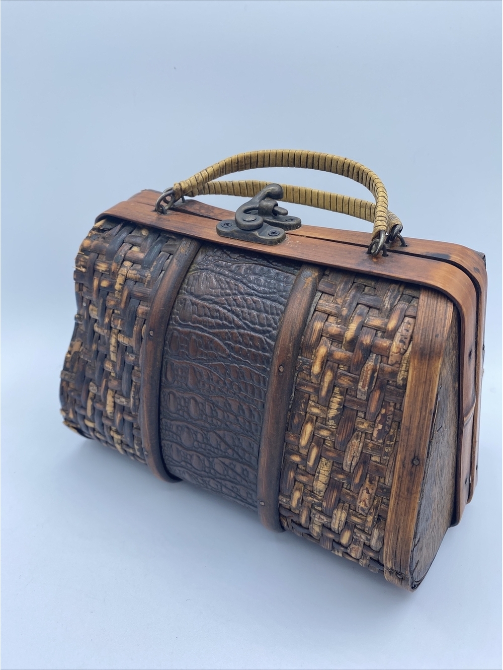 Wood and Woven Bamboo Purse with Faux Reptile Insert and and Brass Latch - Picture 3 of 13